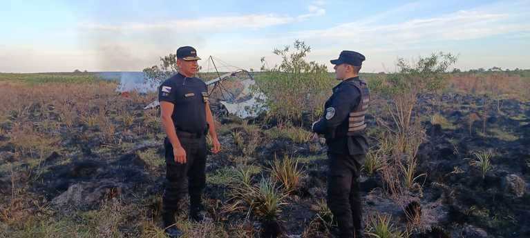 Murió un hombre al caer con un ala delta motorizada tras impactar contra cables eléctricos en Posadas