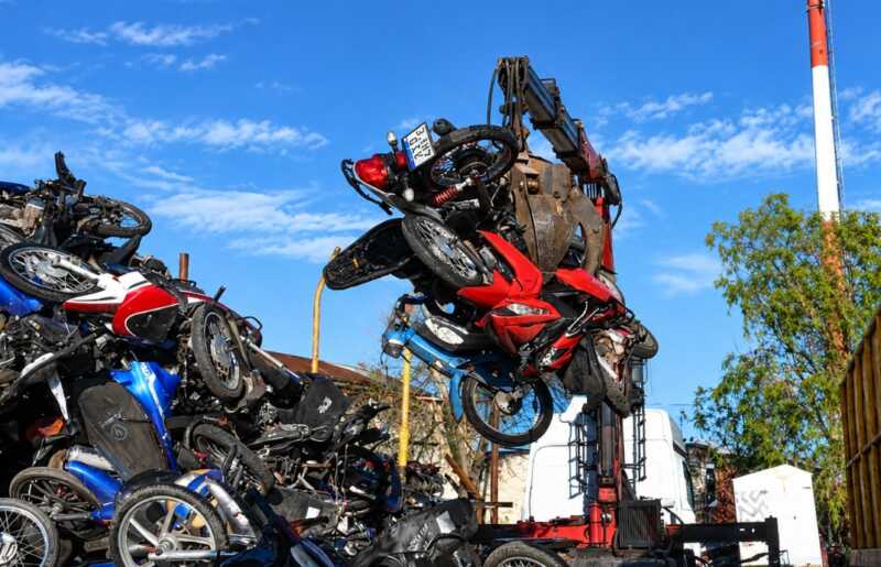 motos compactadas
