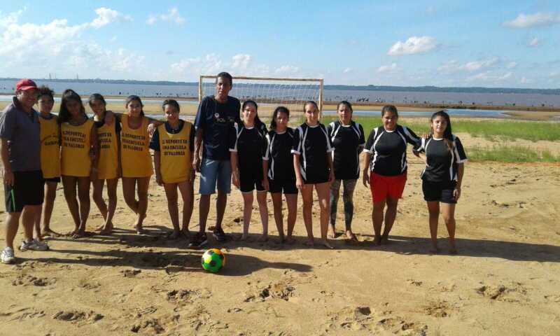 Copa Cuidad de Posadas: Torneo Femenino de fútbol en Miguel Lanús 2 18406241 10155728819713812 2097916234 o