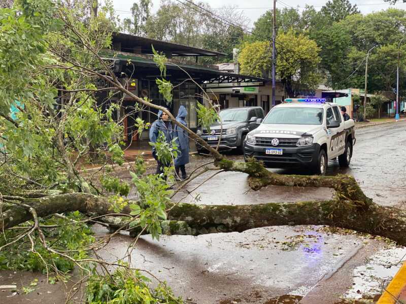 Amplio despliegue policial por daños ocasionados por el temporal en Misiones 2 22b5b120 ac97 4d52 aca5 620355e54c88