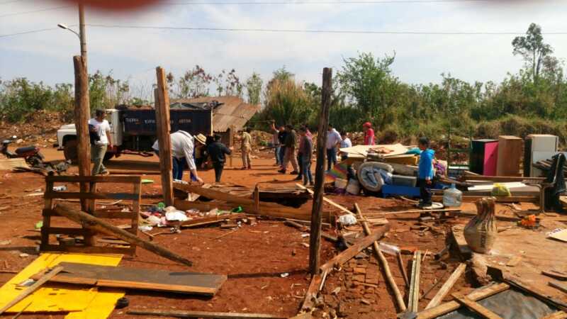 Posadas: familias que acampaban en Cocomarola y El Porvenir recibieron lotes en el barrio Sol de Misiones 2 1 3c941ae4 5830 4513 999c bb25602c1f4f