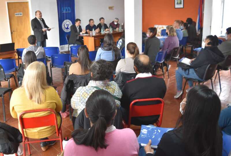 Campo Grande lanzó un curso de capacitación en Lengua y Cultura Guaraní 2 4 12