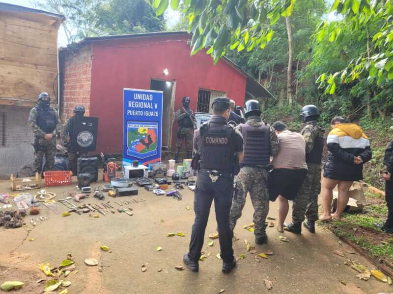 Desbarataron un centro de acopio de bienes robados y de venta de drogas en Iguazú 1 4a10dee4 6937 4238 bfbd 73af007b24a5