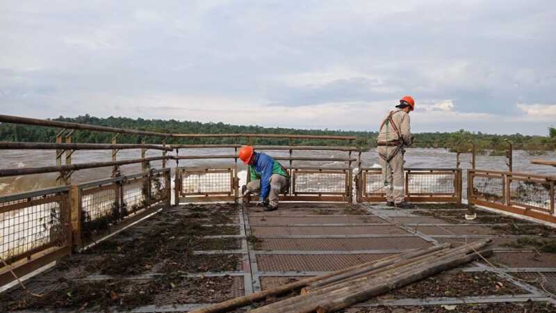 Continúan los trabajos de reapertura del circuito Garganta del Diablo en las Cataratas 1 629e7fa5cf8c7 900