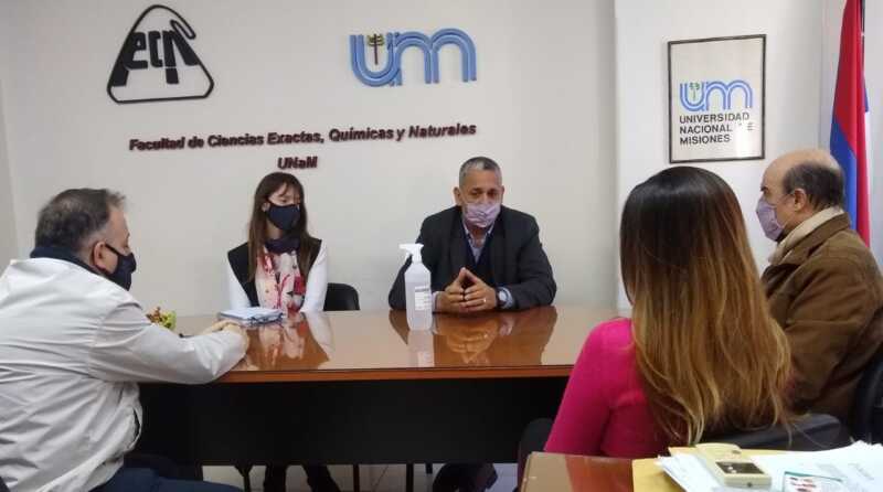 El Defensor del Pueblo y el decano de Exactas acordaron convenio para el Observatorio del Medio Ambiente 1 88fc3d58 2382 49d5 8907 064d02c883d8