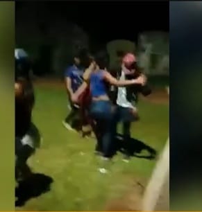 Tomaban alcohol y bailaban en un cementerio: terminaron demorados 1 9a2c7db6 463d 4d74 b071 94e9e4462f20
