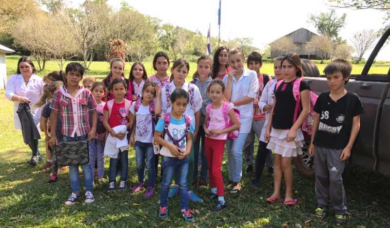 Alumnos de la Escuela 863 de Picada Progreso San Antonio1