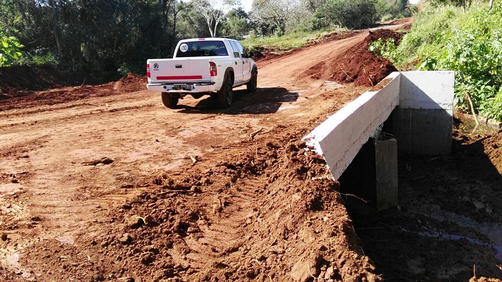 Asfaltan calles e inauguran puente en Eldorado 1 Arroyo Alegria III