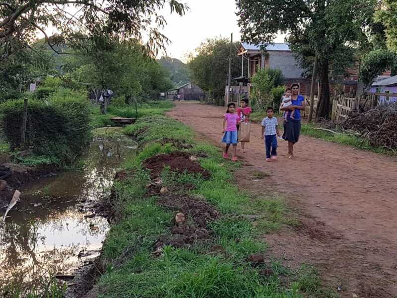 Jardín América: unas 500 familias de los barrios Capilla 1 y 2 viven entre desagües cloacales 1 Barrio Capilla de Jardin America1