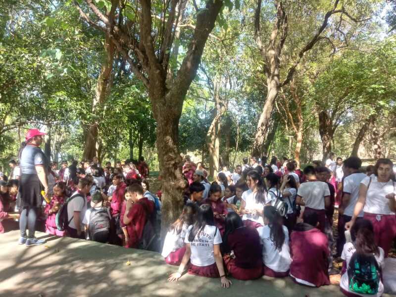 Más de 320 estudiantes se comprometieron con el medio ambiente en el Jardín Botánico 1 Botanico 2