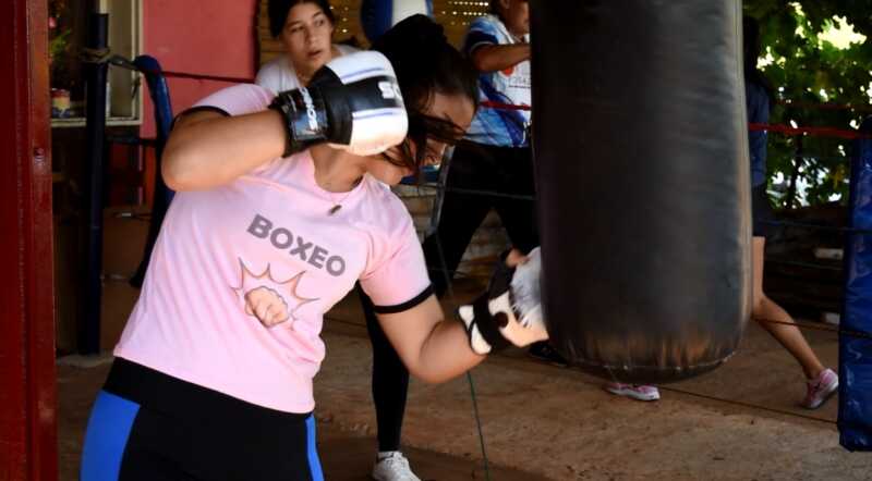 Alumnas de la Escuela Municipal de Boxeo participarán de un torneo en Formosa 1 Boxeo 4