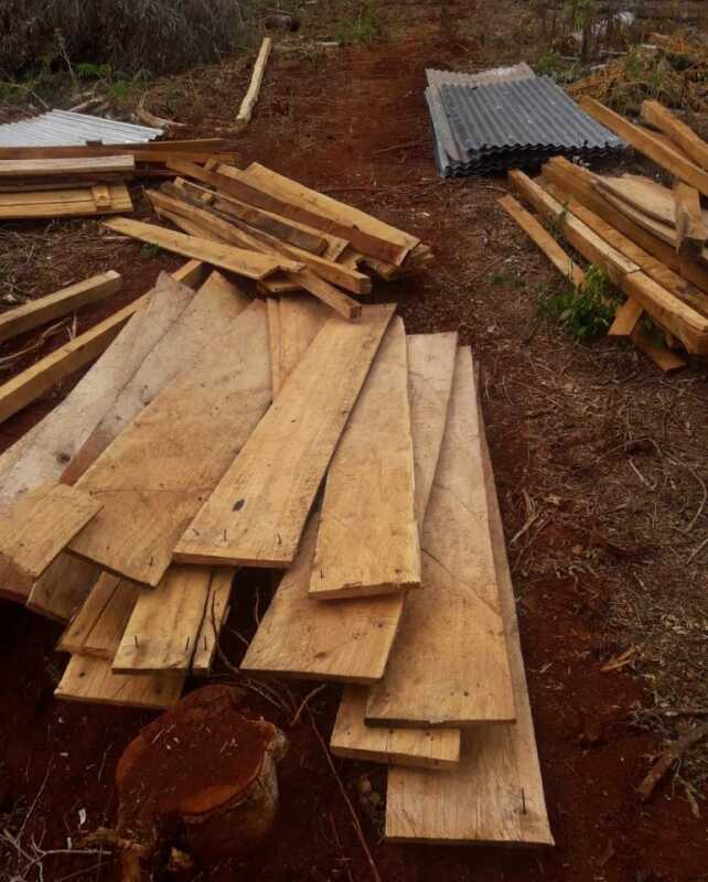 Casas de familias de Mado fueron destruidas por una patota2