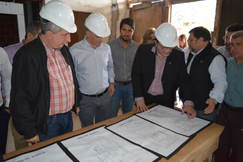 El Gobernador recorrió obras del nuevo edificio del IPS 1 DSC 0023 1