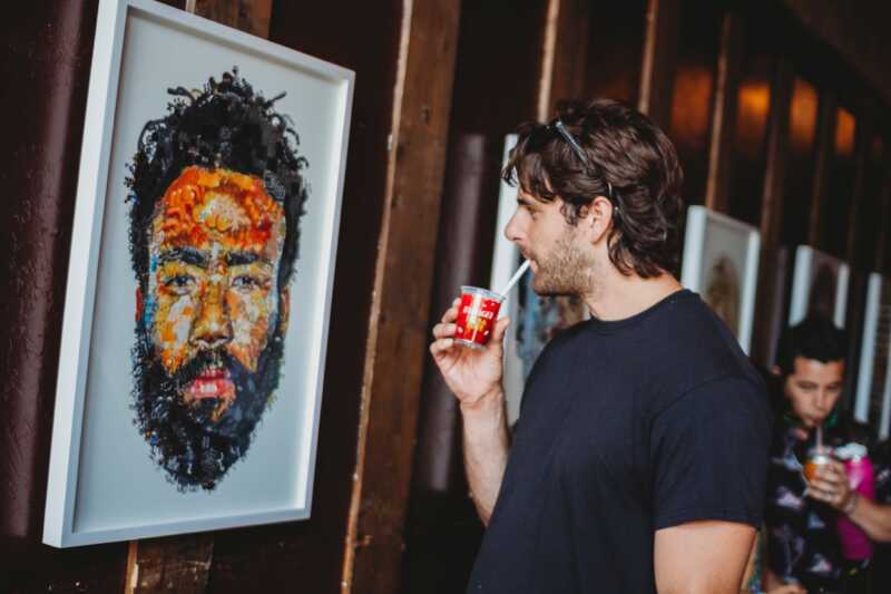 De la mano de Messi y el Papa, el emoji del mate fue furor en Nueva York 2 El mate fue furor en Brooklyn