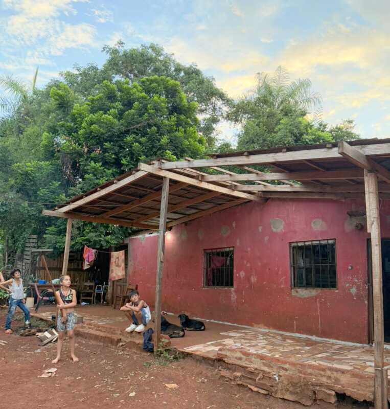Chacra 246 de Posadas: más de 30 familias reclaman al Estado que garantice servicios esenciales 3 En el barrio Renabap de la chacra 246 las familias sufren la falta de servicios esenciales