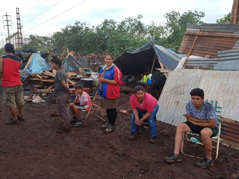 Familias desalojadas10