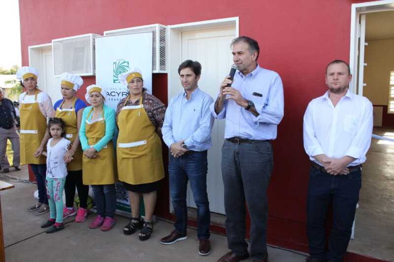 La EBY remodeló el Centro de Desarrollo Familiar del barrio Fátima 1 IMG 20170706 WA0024