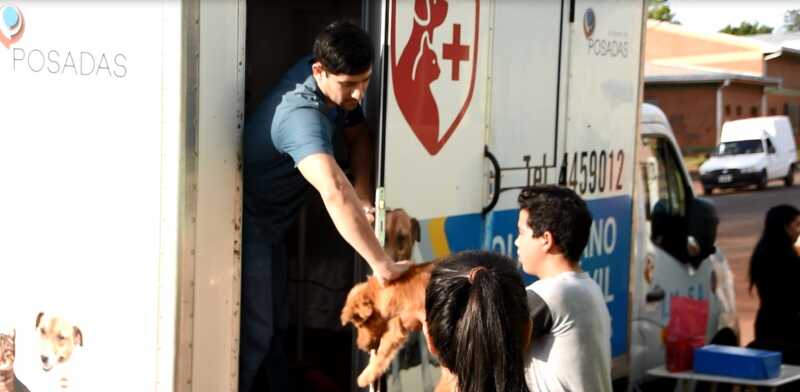 Realizaron un operativo de castración y vacunación de mascotas en la Chacra 102 1 IMUSA 2 2