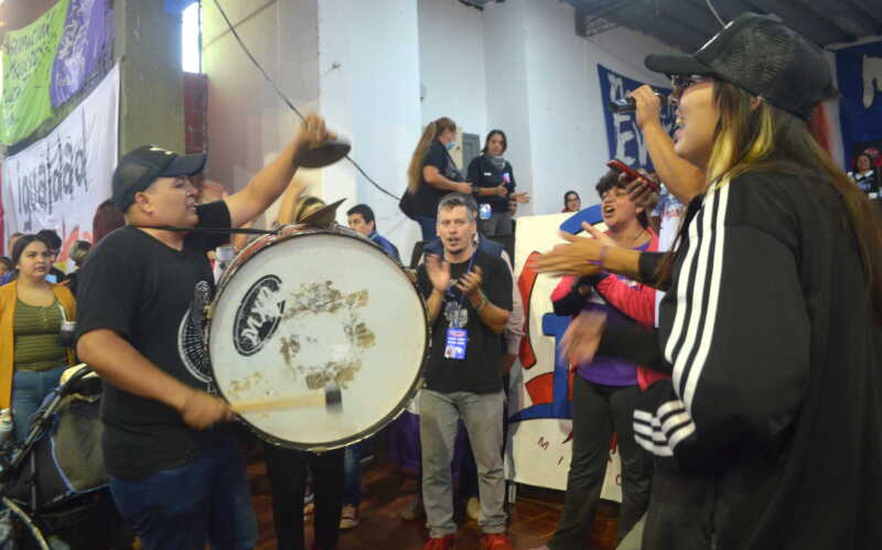 Los y las jovenes tuvieron activa participacion en encuentro politico donde se presento TTT como partido