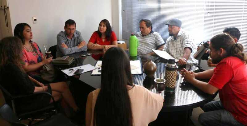 Mesa acuerdo contra desalojos de barrio Malvinas Garupa