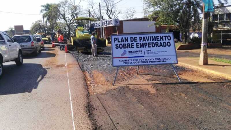 Asfaltan calles e inauguran puente en Eldorado 2 Pavimento eldorado III