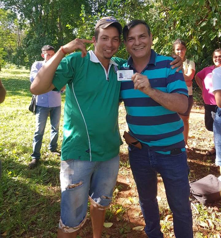 Por la gestion del PAyS otro argentino con derechos