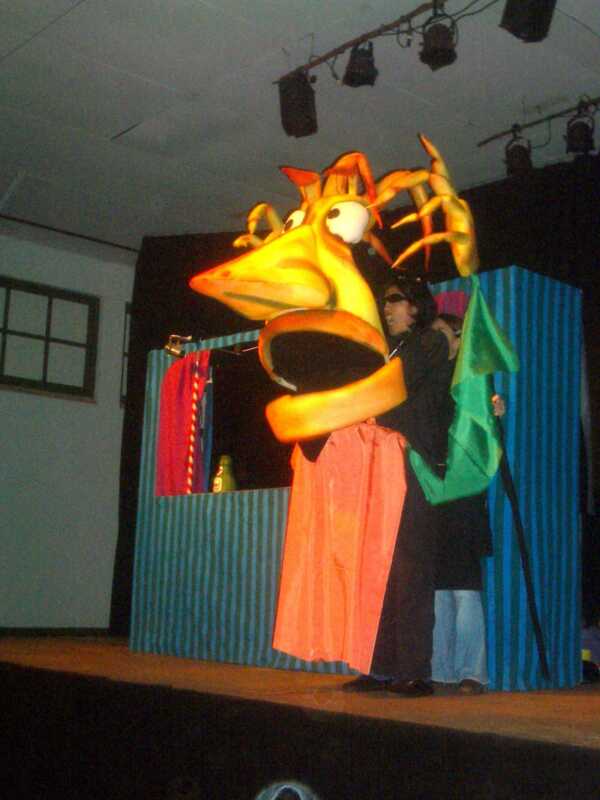 Presentador 2