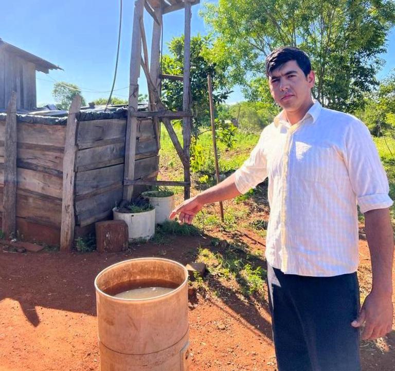 San Vicente: más de 40 familias del paraje Las Tunas reclaman agua potable con urgencia 1 Productor del Paraje Las Tunas creo un sistema para recolectar agua