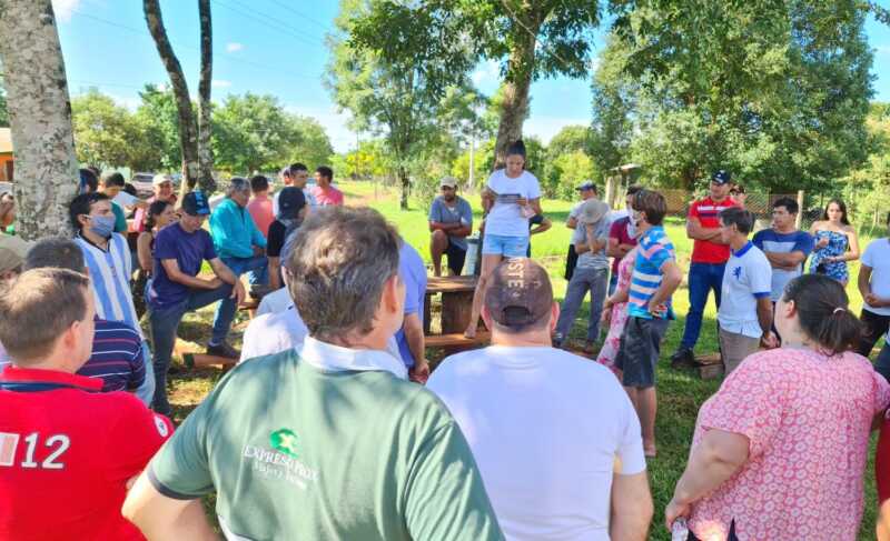 El Soberbio: reclaman el asfaltado de ruta provincial 15 1 Reunion de productores en reclamo de asfaltado de Ruta Provincial 15 de El Soberbio3