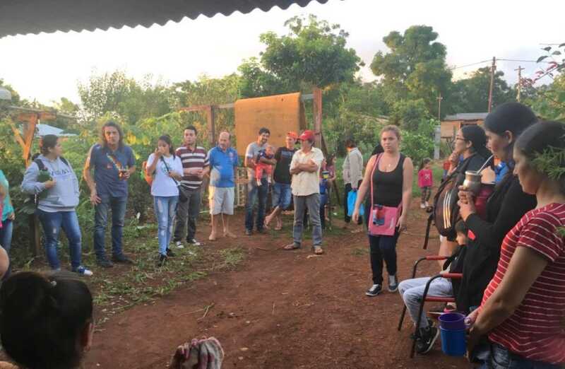 Itaembé Miní: mujeres autoconvocadas reclaman agua sana y mejor atención en el CAPS 32 1 Reunion de vecinas y vecinos en el barrio Belen3