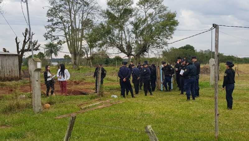 Uno de los desalojos violentos en Garupa por parte de la Policia
