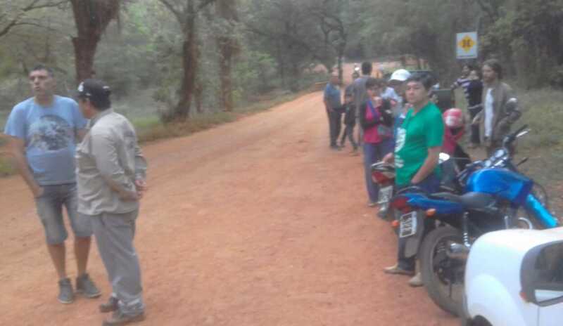 Vecinos se manifestaron ante Emsa de Iguazu.2