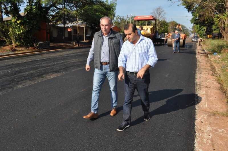 Asfaltan diferentes avenidas de Posadas 1 Vivanco Klimczuk I