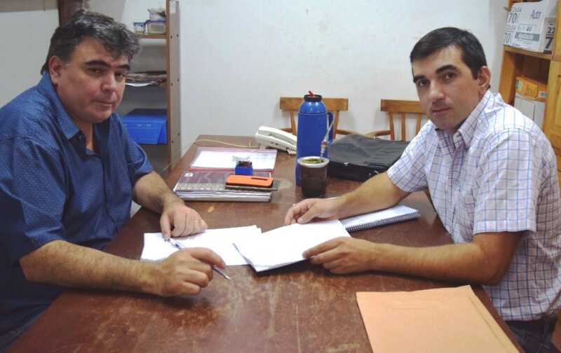 Walter Kunz coordinador saliente junto a Enzo Zinch nuevo coordinador provincial de Agricultura Familiar