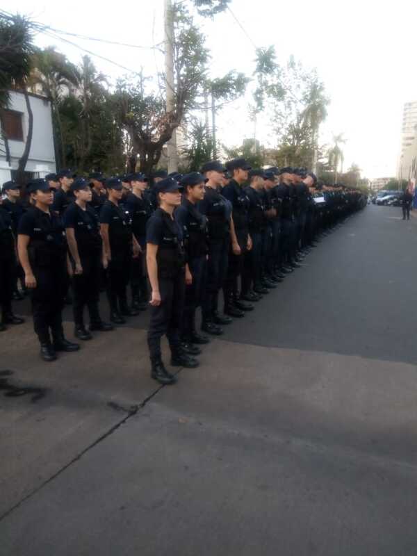 Posadas: 400 policías recorren barrios y haciendo controles viales en megaoperativo 1 WhatsApp Image 2018 07 18 at 18.58.58 copia