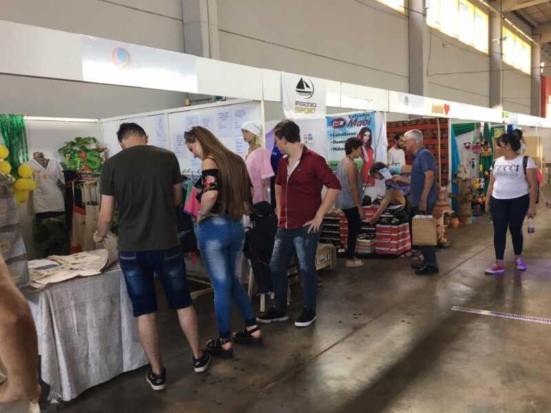 Destacan la participación de los emprendedores locales en la Feria Forestal 2 WhatsApp Image 2018 09 23 at 10.43.532