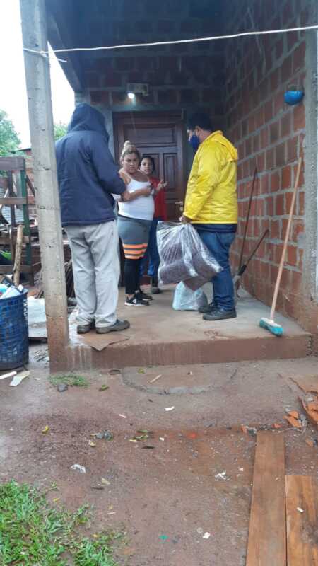 Asistieron a familias afectadas por la tormenta en Posadas 1 WhatsApp Image 2022 06 07 at 9.28.35 AM