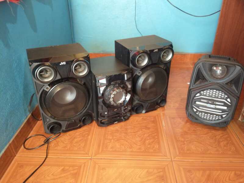 Policías recuperaron electrodomésticos y una moto robada 2 WhatsApp Image 2022 06 12 at 9.37.39 PM 1