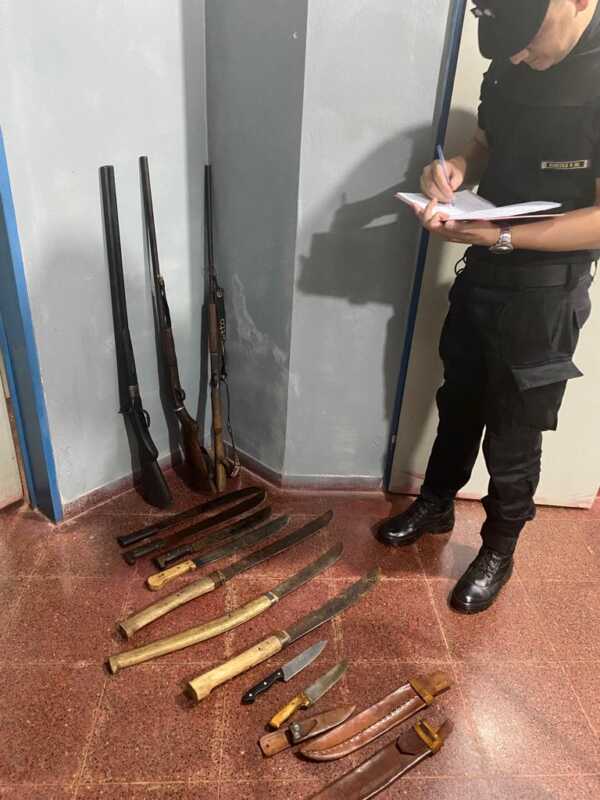 Detuvieron a cinco hombres armados que realizaban apeo ilegal en un lote privado de San Pedro 1 WhatsApp Image 2023 03 29 at 10.19.27