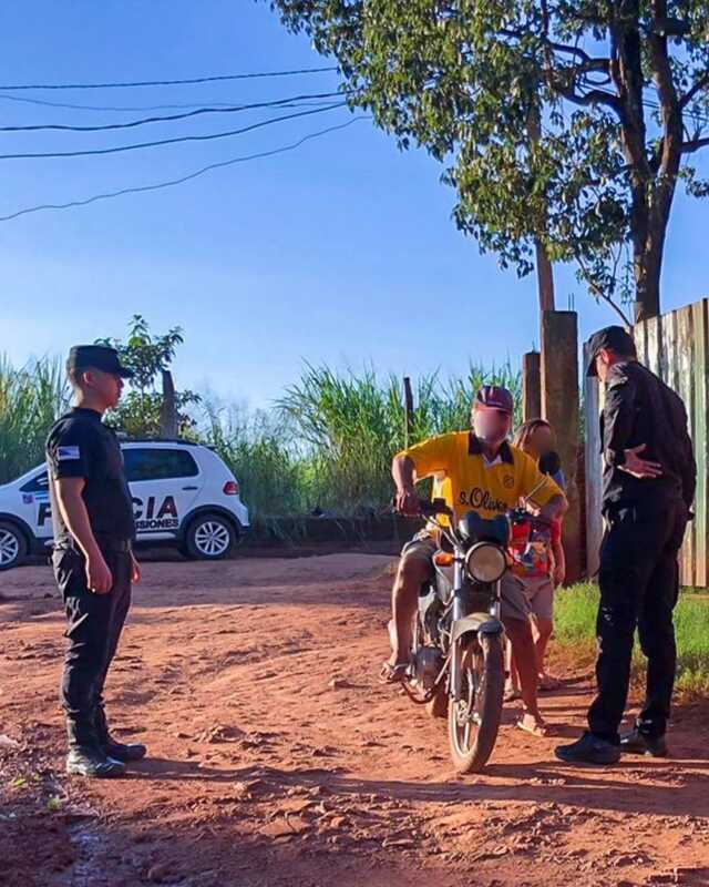 Amplio despliegue policial en toda la provincia por el fin de semana largo 3 WhatsApp Image 2023 04 28 at 21.54.01