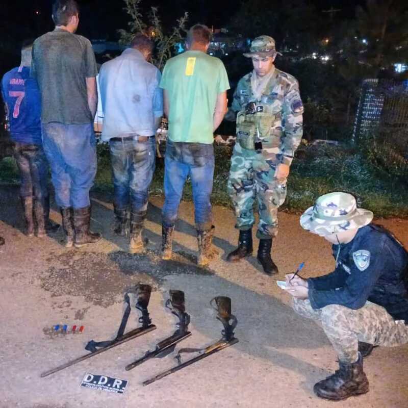 Dos Hermanas y El Soberbio: atraparon a 6 cazadores y les Incautaron 9 armas 2 WhatsApp Image 2024 05 12 at 13.05.22 1