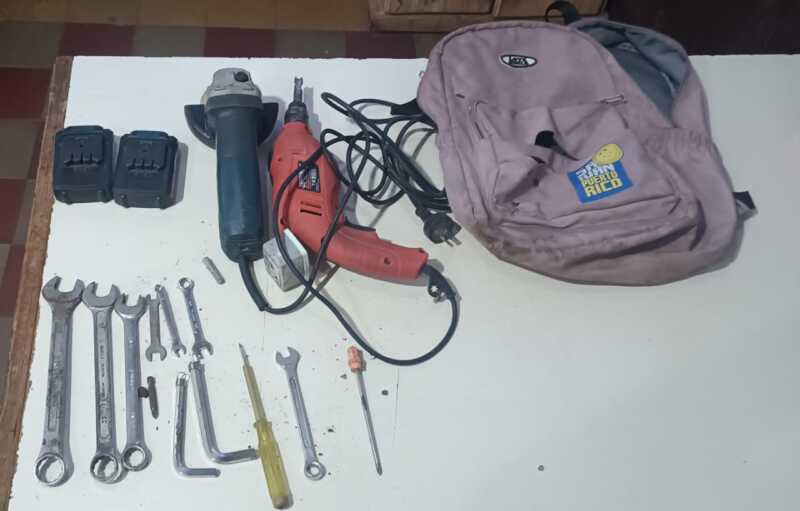 Detenidos, vehículo recuperado y megaplanta de marihuana incautada tras operativos policiales 1 WhatsApp Image 2024 11 29 at 19.14.15