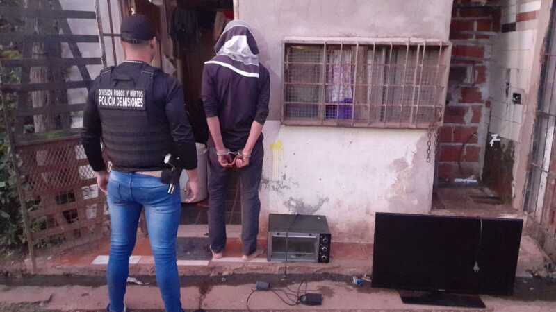 Desarticularon una banda delictiva tras siete allanamientos en la Chacra 181 de Posadas 2 WhatsApp Image 2024 12 04 at 10.26.34