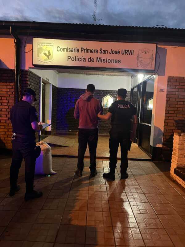 Seis demorados y un auto robado recuperado durante operativos policiales 1 WhatsApp Image 2025 04 06 at 13.13.38