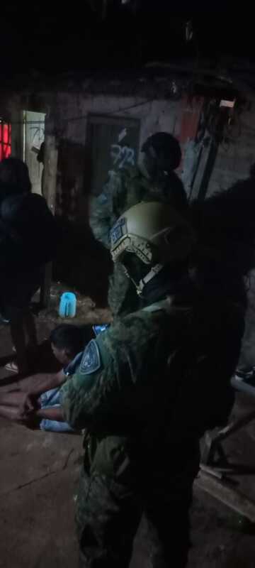 Grupos tácticos desarticularon un aguantadero y punto narco en Posadas 3 WhatsApp Image 2025 04 06 at 19.24.31 1