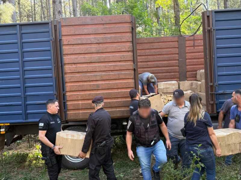 Montecarlo: la droga incautada este sábado supera los $6.800 millones 1 WhatsApp Image 2025 05 03 at 18.35.22 1 1