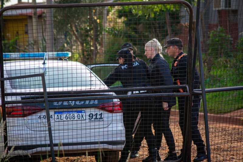 Posadas: dos detenidos por promover la toma ilegal de tierras en el barrio Sol de Misiones 2 WhatsApp Image 2025 05 16 at 11.28.50