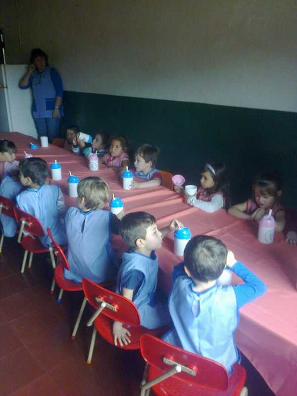 Yogurito en los Nenis