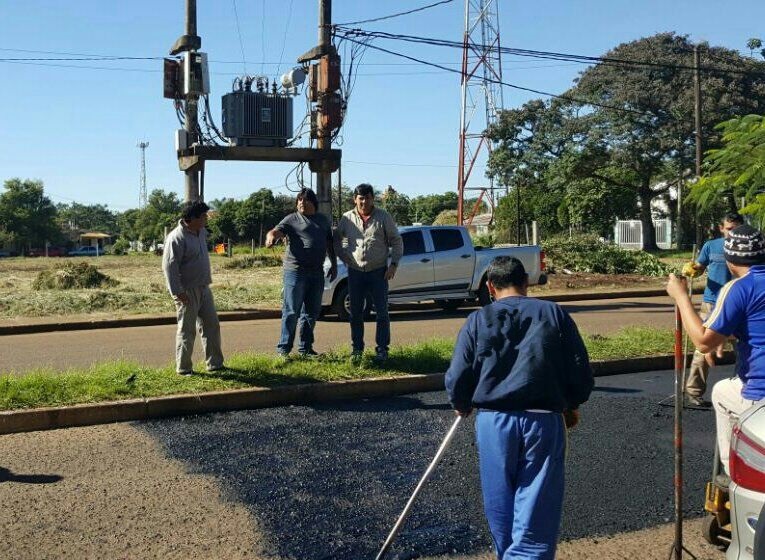 Posadas: el municipio tapó cerca de 300 baches esta semana 1 bacheo 3