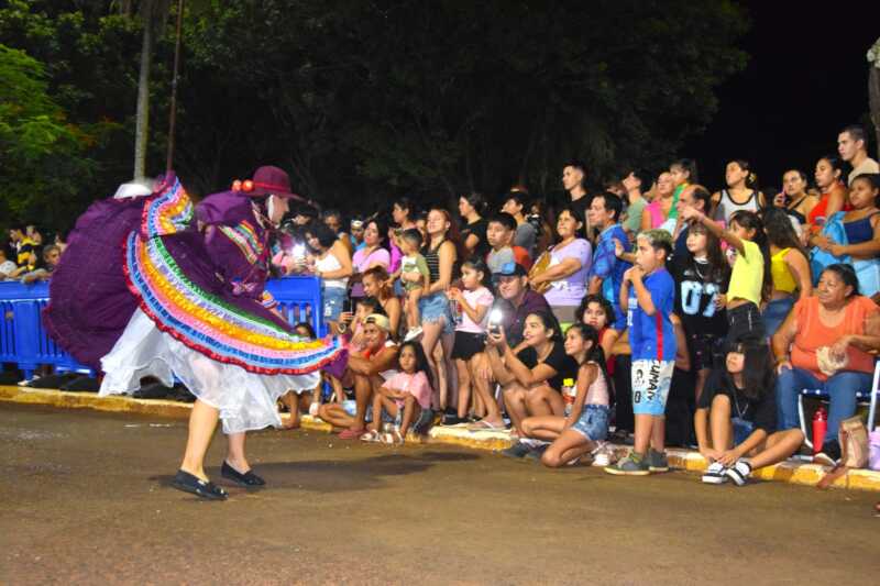 Posadas: los carnavales convocaron a más de 10 mil personas 2 carnavales 3